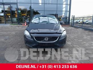 Volvo V-40 V40 (MV), Hatchback 5-drs, 2012 / 2019 1.6 D2 picture 2
