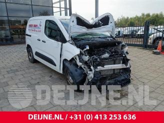 Salvage car Peugeot Partner Partner (EA//EF/EN/EU), Van, 2018 1.5 BlueHDi 75 2019/10