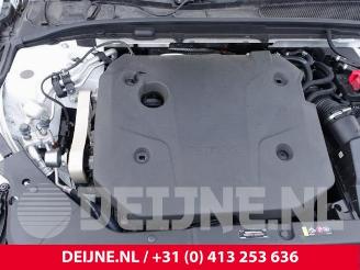 Volvo V-60 V60 Cross Country II (ZZ), Combi, 2018 2.0 B4 16V Mild Hybrid AWD picture 35