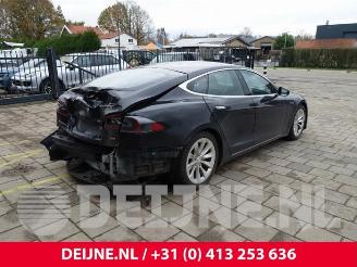 Tesla Model S Model S, Liftback, 2012 / 2026 75D picture 7