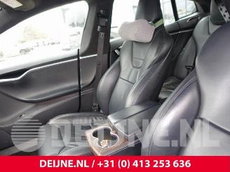 Tesla Model S Model S, Liftback, 2012 / 2026 75D picture 23