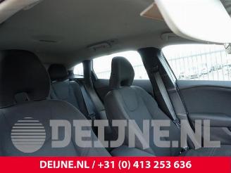 Volvo V-40 V40 (MV), Hatchback 5-drs, 2012 / 2019 1.6 D 16V picture 27
