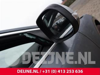 Volvo V-40 V40 (MV), Hatchback 5-drs, 2012 / 2019 1.5 T2 16V Geartronic picture 33