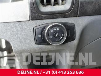 Ford Transit Transit, Van, 2013 2.0 TDCi 16V Eco Blue 130 RWD picture 23