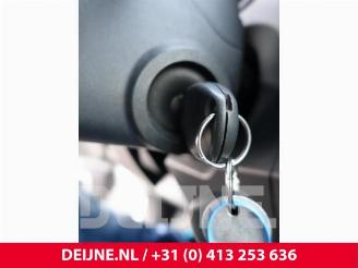 Renault Trafic Trafic (1FL/2FL/3FL/4FL), Van, 2014 1.6 dCi Twin Turbo picture 32