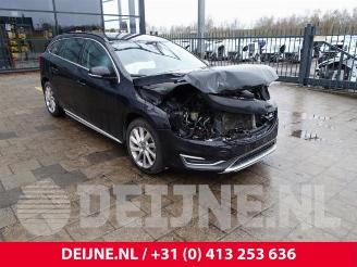 Salvage car Volvo V-60 V60 I (FW/GW), Combi, 2010 / 2018 1.6 T3 16V 2014/3