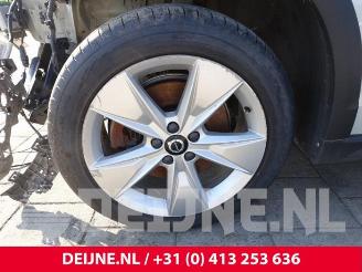 Volvo V-60 V60 Cross Country I (FZ), Combi, 2010 / 2018 2.0 D3 16V picture 10
