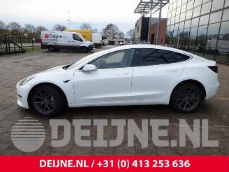 Tesla Model 3 Model 3, Sedan, 2017 Long Range AWD 75 kWh picture 4