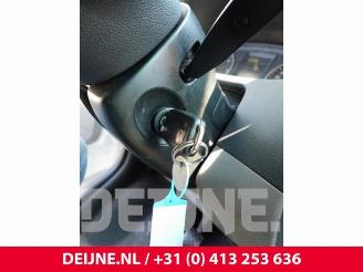 Volkswagen Transporter Transporter T5, Van, 2003 / 2015 2.0 TDI DRF picture 32
