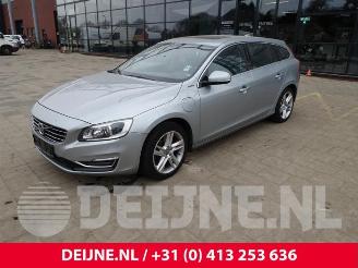 Volvo V-60 V60 I (FW/GW), Combi, 2010 / 2018 2.4 D6 20V Plug-in Hybrid AWD picture 3