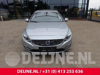 Volvo V-60 V60 I (FW/GW), Combi, 2010 / 2018 2.4 D6 20V Plug-in Hybrid AWD picture 2