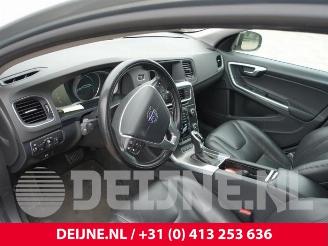Volvo V-60 V60 I (FW/GW), Combi, 2010 / 2018 2.4 D6 20V Plug-in Hybrid AWD picture 19