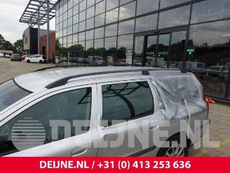 Volvo V-70 V70 (SW), Combi, 1999 / 2008 2.4 20V 140 picture 16