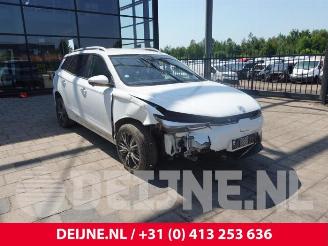 Vrakbiler auto MG MG5 MG5 Electric, Combi, 2020 Standard Range 50 kWh 2025/3