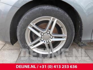 Volvo V-40 V40 (MV), Hatchback 5-drs, 2012 / 2019 2.0 D3 16V picture 10