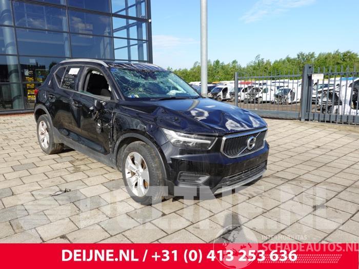 Volvo XC40 XC40 (XZ), SUV, 2017 2.0 D3 AWD Geartronic 16V