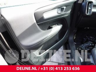 Volvo XC40 XC40 (XZ), SUV, 2017 2.0 D3 AWD Geartronic 16V picture 16