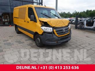 demontáž osobní automobily Mercedes Sprinter Sprinter 3,5t (907.6/910.6), Van, 2018 316 CDI 2.1 D RWD 2019/8