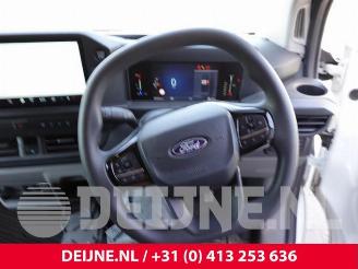 Ford Transit  picture 34