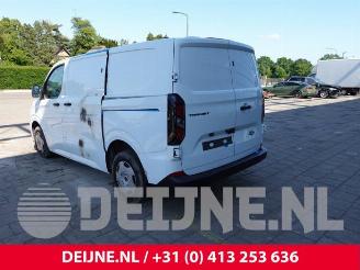 Ford Transit  picture 5