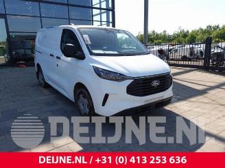 Vrakbiler auto Ford Transit  2023/8