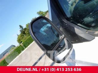 Ford Transit  picture 12