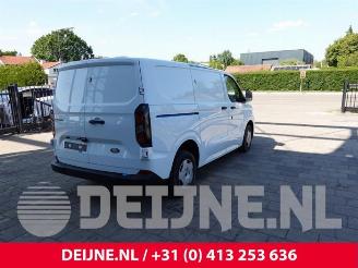 Ford Transit  picture 7