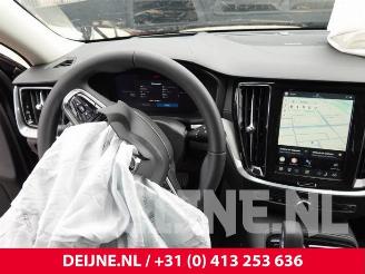 Volvo V-60 V60 II (ZW), Combi, 2018 2.0 T6 16V Plug-in Hybrid AWD picture 33