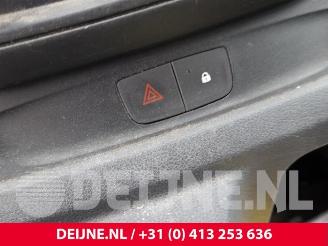 Opel Vivaro Vivaro, Van, 2014 / 2019 1.6 CDTI 90 picture 35