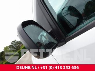 Peugeot Expert Expert (V1/VA/VB/VE/VF/VT/VY), Van, 2016 2.0 Blue HDi 120 16V picture 12