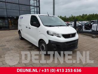 Vrakbiler auto Peugeot Expert Expert (V1/VA/VB/VE/VF/VT/VY), Van, 2016 2.0 Blue HDi 120 16V 2016/10