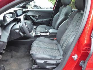 Peugeot 208 GT picture 10