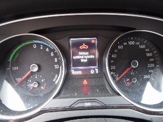 Volkswagen Passat GTE picture 22