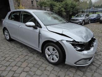 Volkswagen Golf Life picture 3