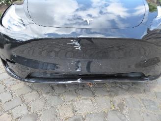 Tesla Model Y  picture 3