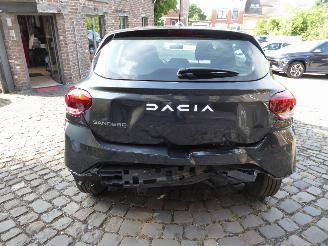 Dacia Sandero Expression picture 7