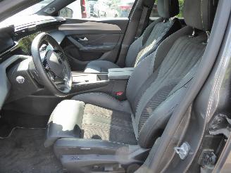 Peugeot 308 SW GT picture 7