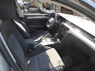 Volkswagen Passat Business picture 13
