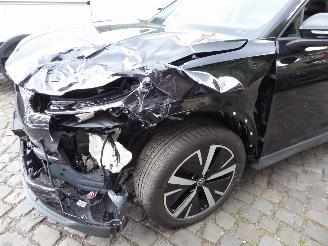 Volkswagen Tiguan Life picture 2