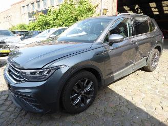 Damaged car Volkswagen Tiguan AllSpace 2.0 TDI 2022/8