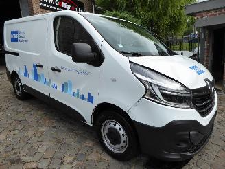 Renault Trafic Grand Confort picture 4