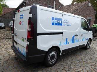 Renault Trafic Grand Confort picture 6