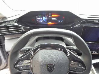 Peugeot 308 SW Allure picture 11