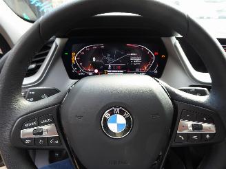 BMW 1-serie 116 i Advantage picture 12