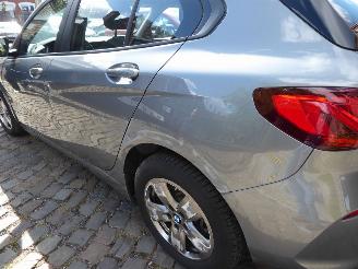 BMW 1-serie 116 i Advantage picture 8