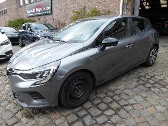 Schadeauto Renault Clio Equilibre 2023/8
