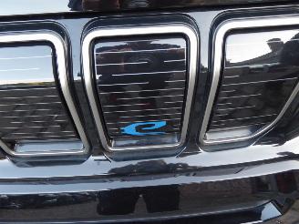 Jeep Avenger Summit picture 3