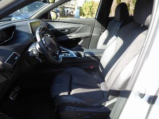 Peugeot 3008 GT Line picture 11