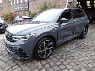 Voiture accidenté Volkswagen Tiguan R-Line eHybrid 2023/9