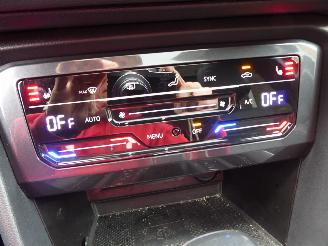 Volkswagen Tiguan R-Line eHybrid picture 23